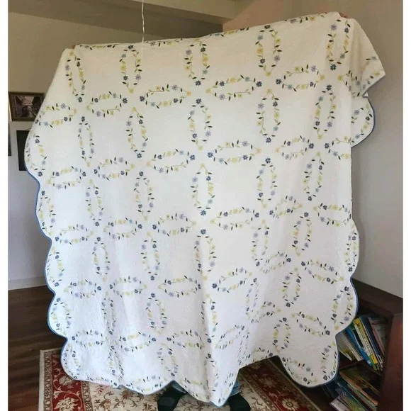 Embroidered White Floral FULL DOUBLE Coverlet + 2 Shams Retro Cottagecore Granny - Picture 2 of 12